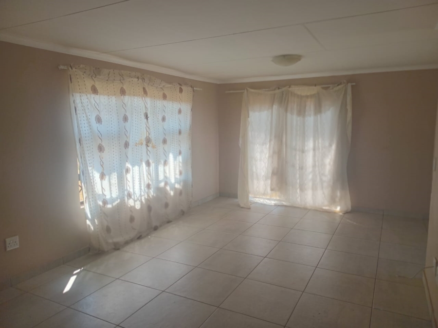 3 Bedroom Property for Sale in Ellaton North West